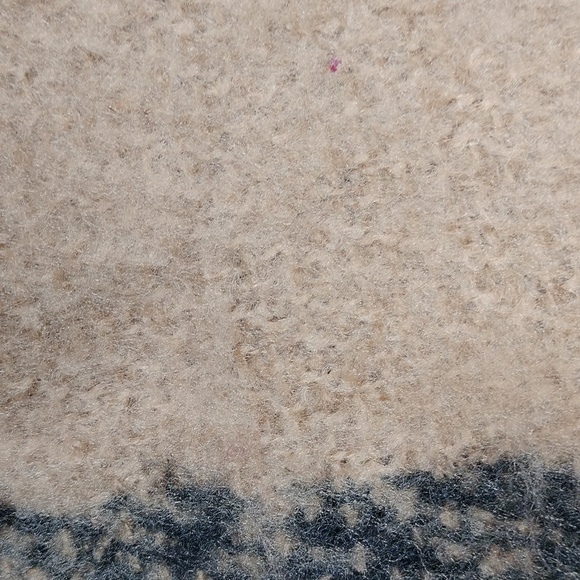 Burberry look soft feel poncho, no name or size - Picture 3 of 8